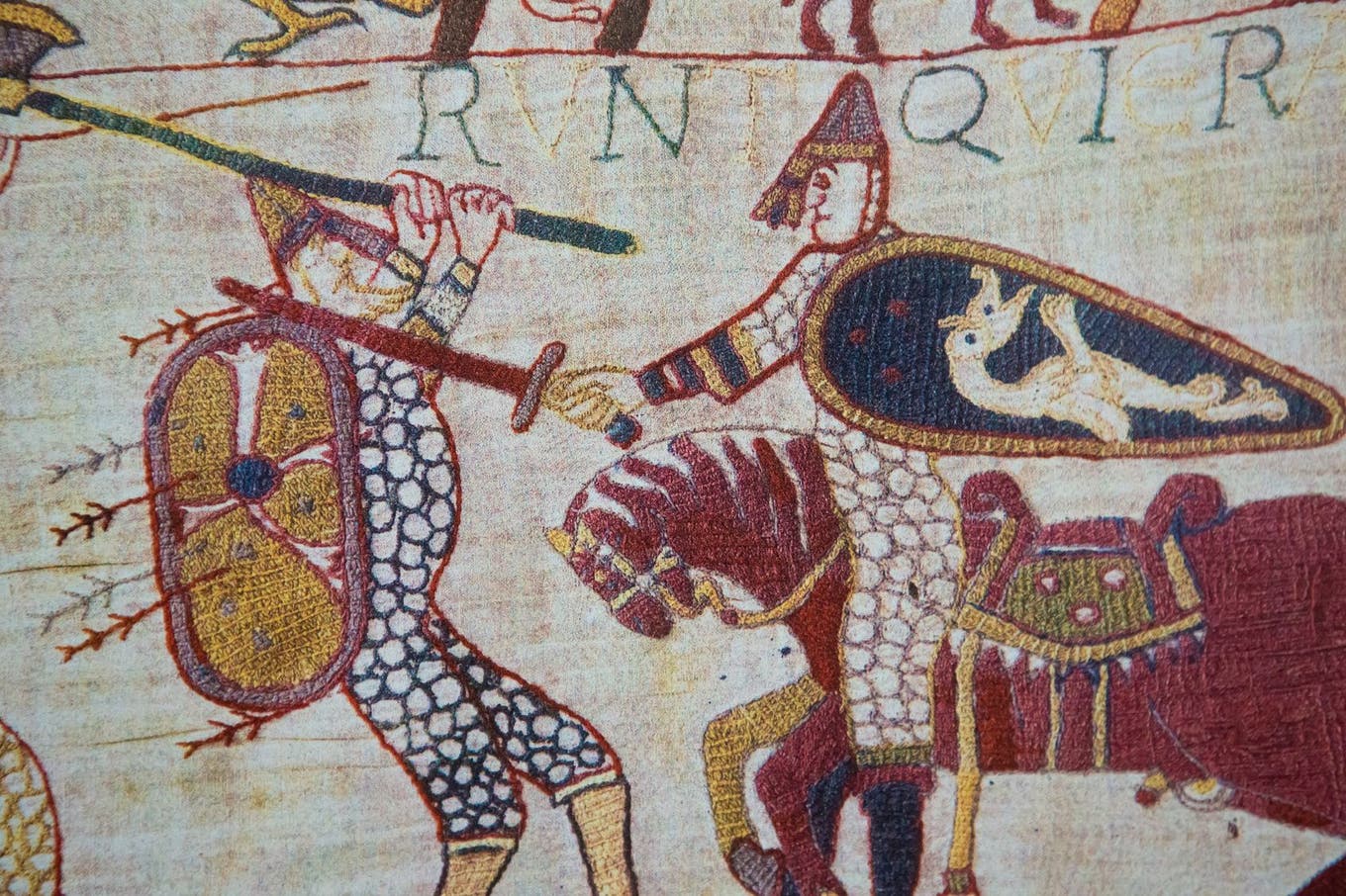 Das Mittelalter fasziniert Haefeli an England. Im Bild der Teppich von Bayeux, der die Invasion der Normannen zeigt.